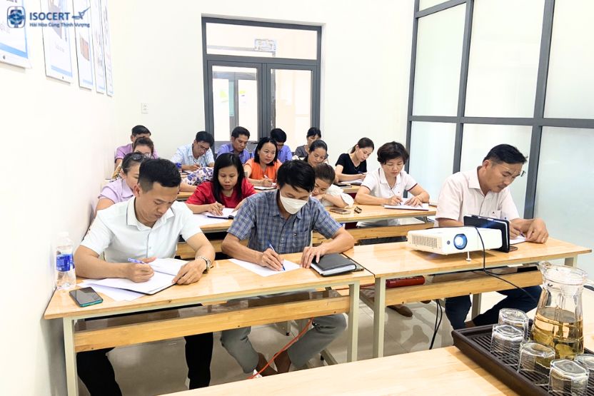 Đào tạo ISO 9001 và 5S tại Trung tâm giáo dục nghề nghiệp lái xe Phú Ninh